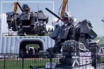 هل تبدأ الروبوتات العملاقة حرباً حقيقية بين أمريكا و اليابان ؟ 14